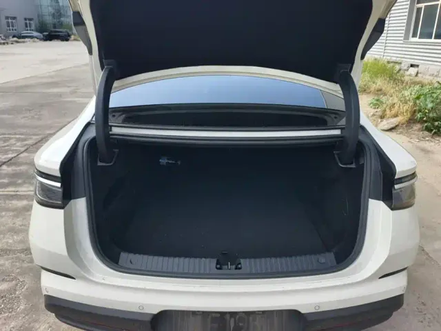 BYD Seal 07 DM-i — Фото автомобиля 4