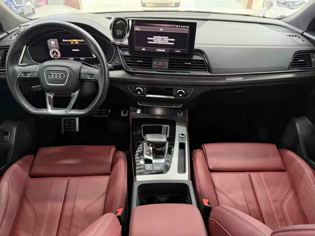 Audi Q5L — Фото автомобиля 16