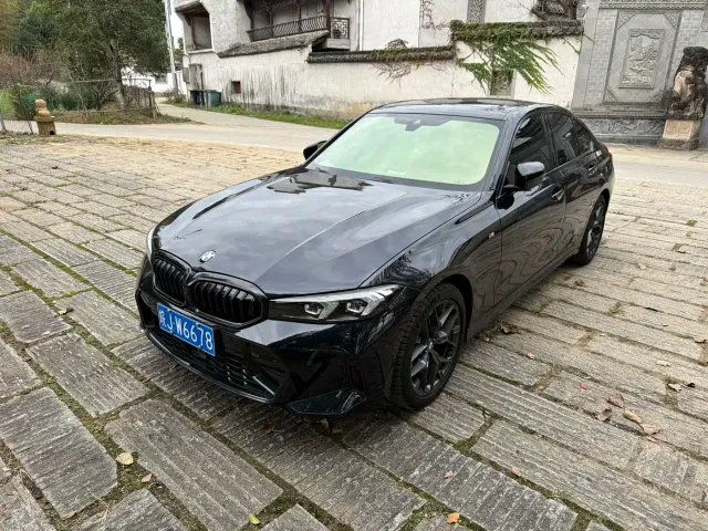 Фотография автомобиля — BMW 3 Series
