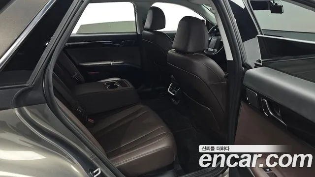 Hyundai Grandeur GN7 — Фото автомобиля 16