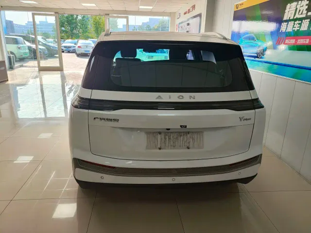 GAC Aion Y — Фото автомобиля 12