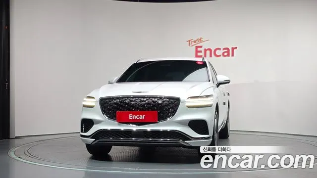 Genesis GV70 2.5T Бензин AWD — Фото автомобиля 3
