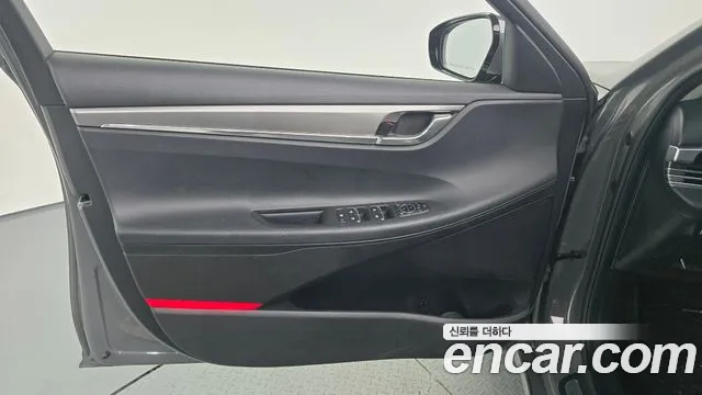 Hyundai Grandeur Premium — Фото автомобиля 23