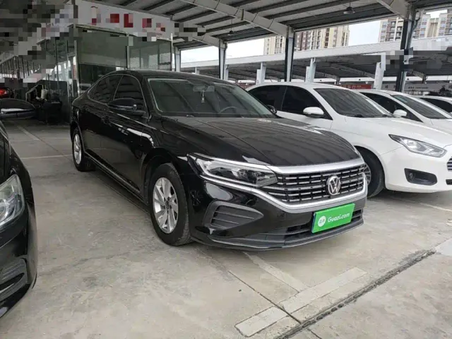 Volkswagen Passat — Фото автомобиля 3