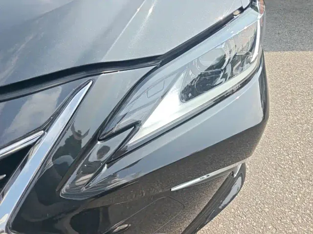 Lexus ES — Фото автомобиля 23