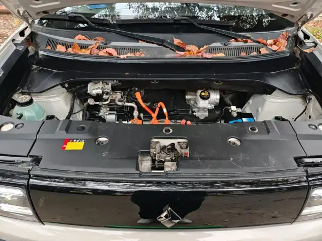 Baojun Yep Plus — Фото автомобиля 10