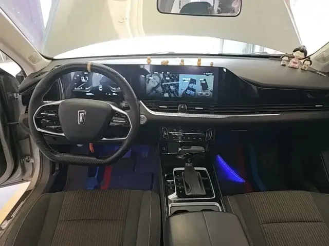 Bestune B70 — Фото автомобиля 9