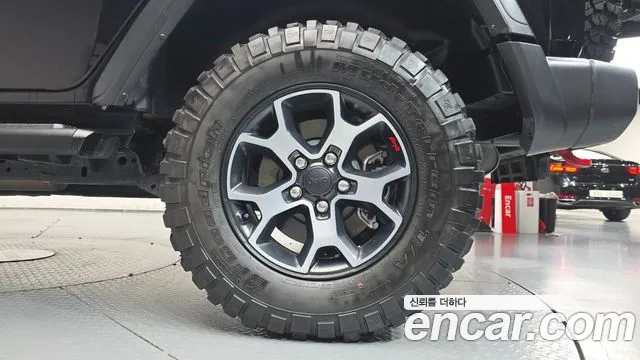 Jeep Wrangler JL — Фото автомобиля 20