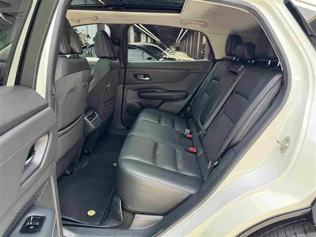 Nissan Ariya — Фото автомобиля 10
