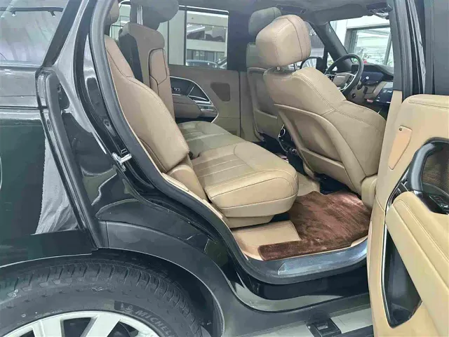 Land Rover Range Rover — Фото автомобиля 11