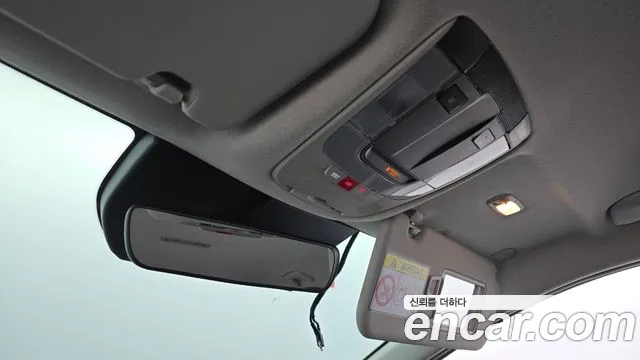Kia Niro New — Фото автомобиля 25