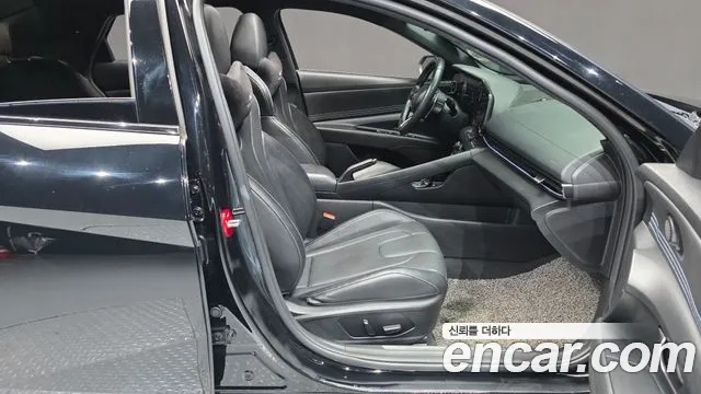 Hyundai Avante CN7 — Фото автомобиля 16