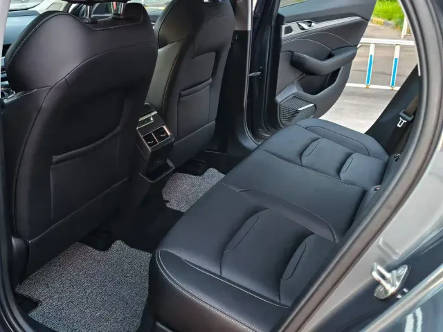 Geely Xingrui — Фото автомобиля 8