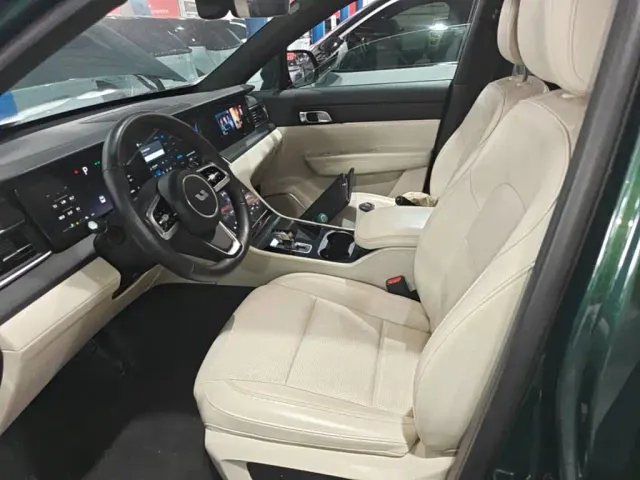 Li Auto ONE — Фото автомобиля 19