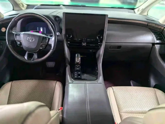 Toyota Alphard 2024 Hybrid 2.5L Ultimate Enjoyment Edition — Фото автомобиля 6