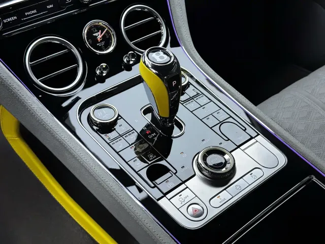 Bentley Continental Plug-in Hybrid — Фото автомобиля 28