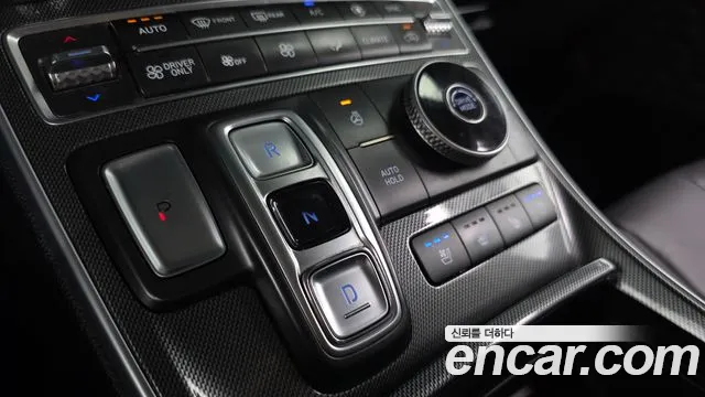 Hyundai Santafe — Фото автомобиля 9