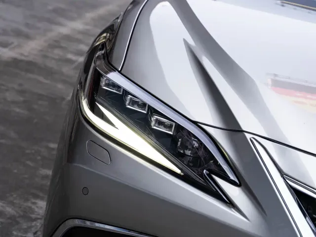 Lexus ES — Фото автомобиля 6