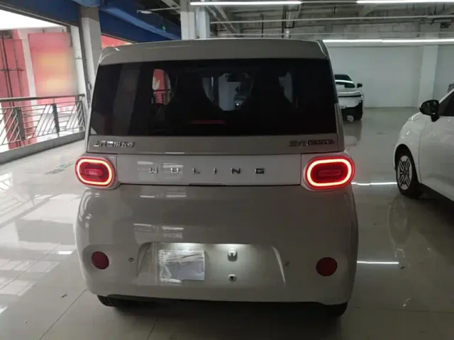 Wuling Hongguang Mini EV — Фото автомобиля 5