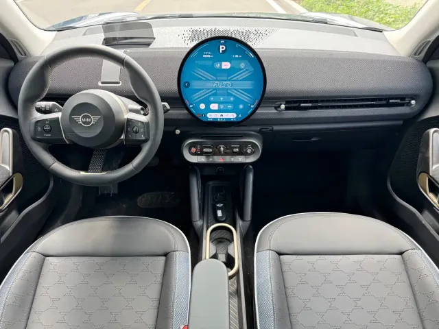MINI Electric MINI ACEMAN — Фото автомобиля 13