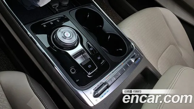 Kia Canival Новый Carnival 4 поколение Дизель 7 мест Signature — Фото автомобиля 8