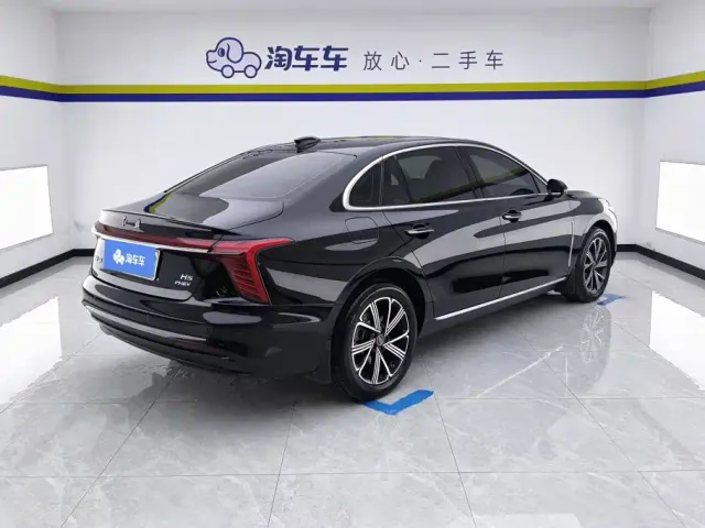 Hongqi H5 PHEV — Фото автомобиля 3