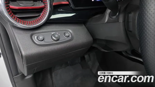 ChevroletGMDaewoo Trax Trax Кроссовер — Фото автомобиля 12