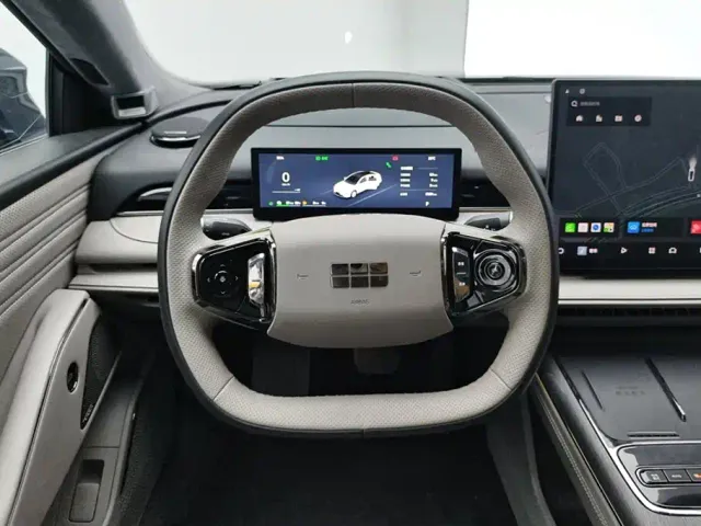 Geely Galaxy Xingyao 8 — Фото автомобиля 15