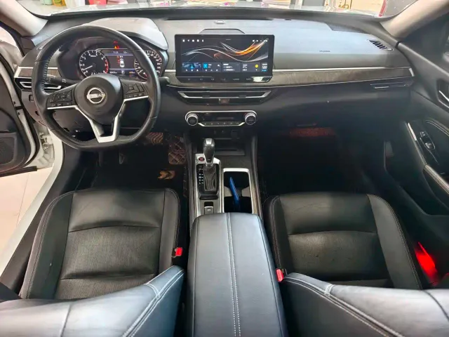 Nissan Teana — Фото автомобиля 4