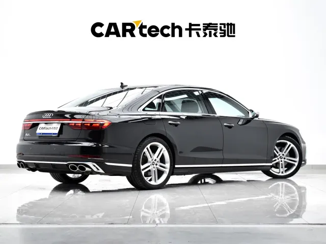 Audi A8 — Фото автомобиля 29