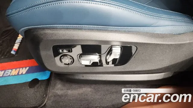 BMW XM — Фото автомобиля 24