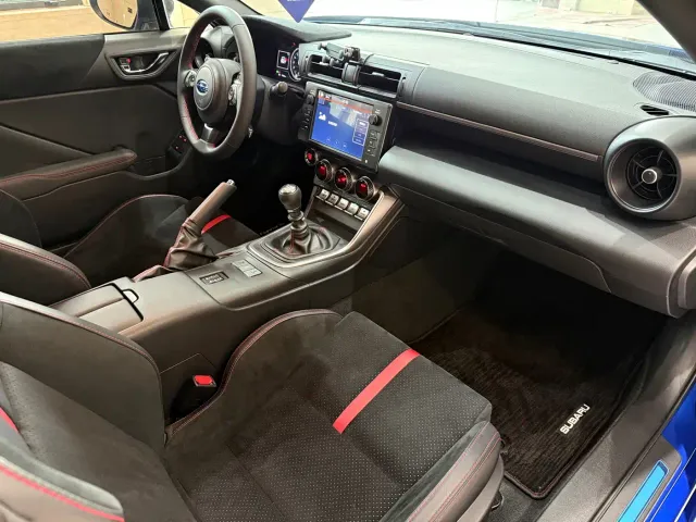Subaru BRZ — Фото автомобиля 13