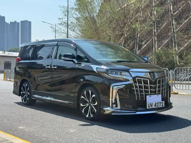 Toyota Alphard — Фото автомобиля 3
