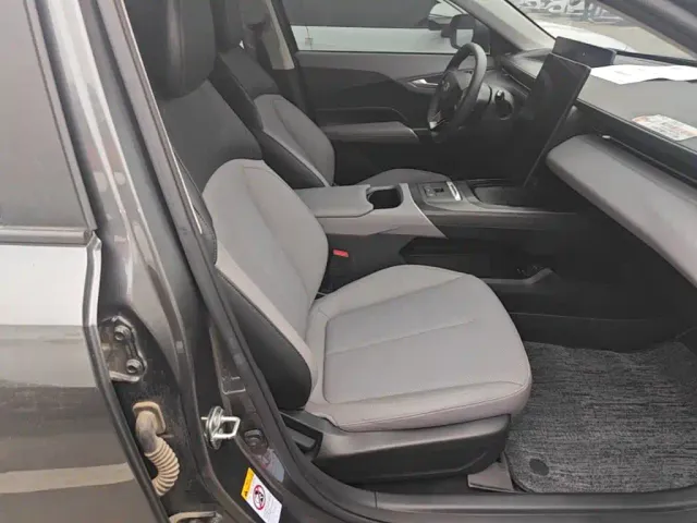 Changan Qiyuan A05 — Фото автомобиля 24