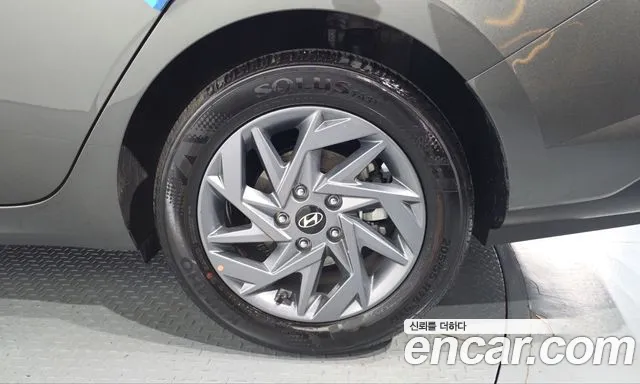 Hyundai Avante CN7 — Фото автомобиля 6