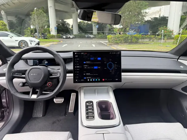 Xiaomi SU7 — Фото автомобиля 8