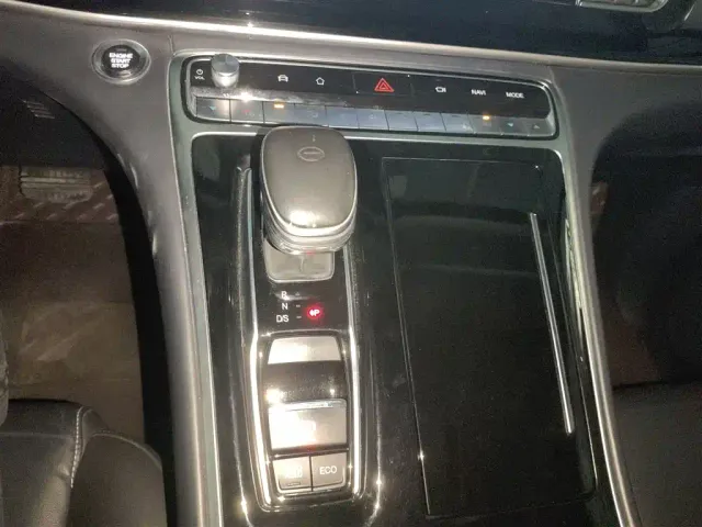 GAC Trumpchi M8 — Фото автомобиля 9