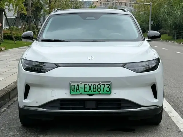Leapmotor C11 — Фото автомобиля 2