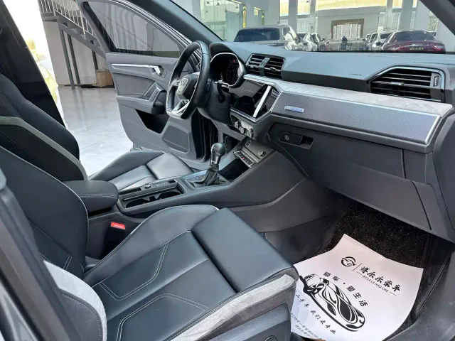 Audi Q3 — Фото автомобиля 21