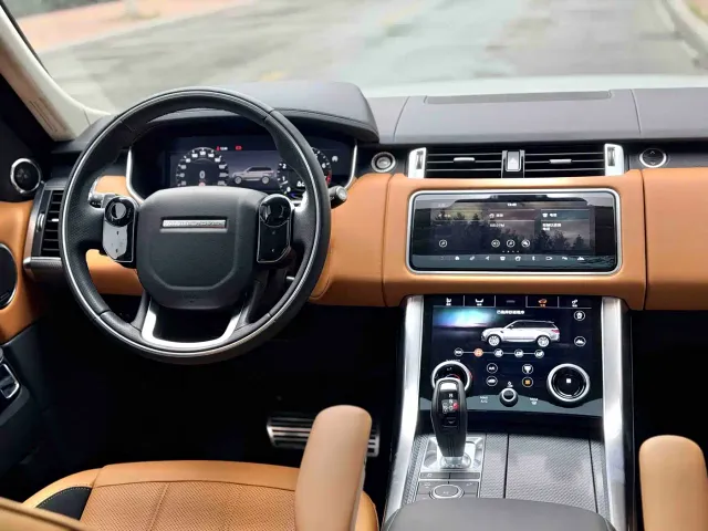 Land Rover Range Rover Sport — Фото автомобиля 6