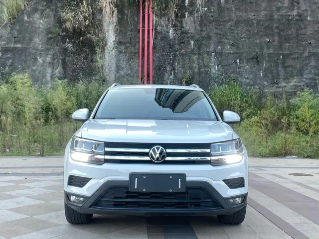 Volkswagen Tharu — Фото автомобиля 3
