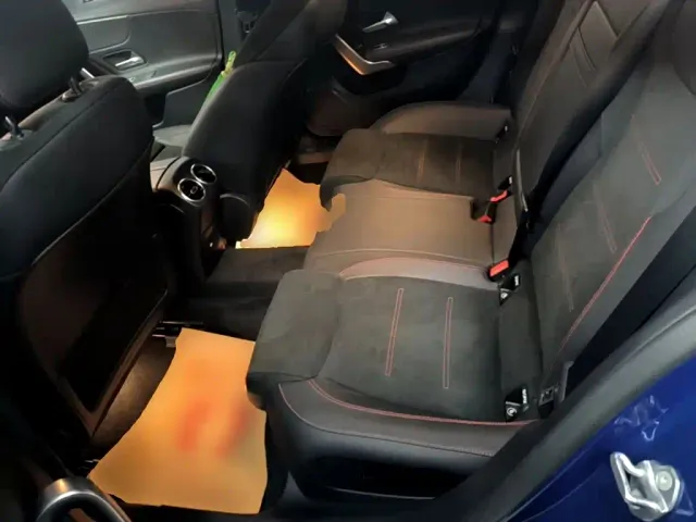 Mercedes-Benz A-Class — Фото автомобиля 16
