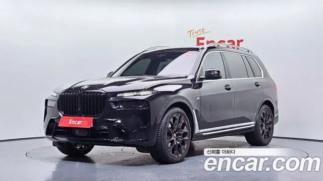 Фотография автомобиля — BMW X7 G07