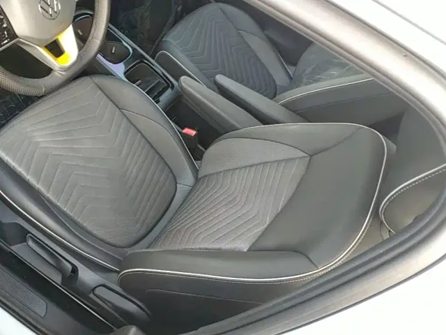 Volkswagen ID.3 — Фото автомобиля 14