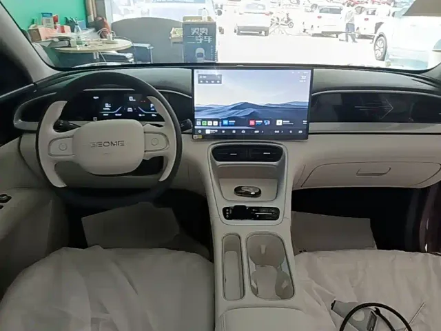 Geely Starry Wish — Фото автомобиля 9
