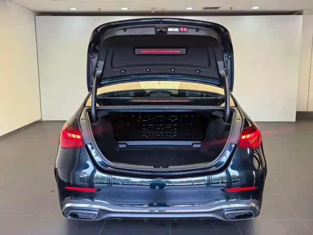 Mercedes-Benz C-Class — Фото автомобиля 7