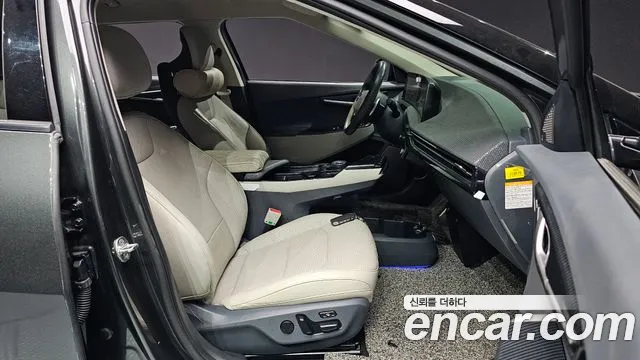 Kia EV6 — Фото автомобиля 16