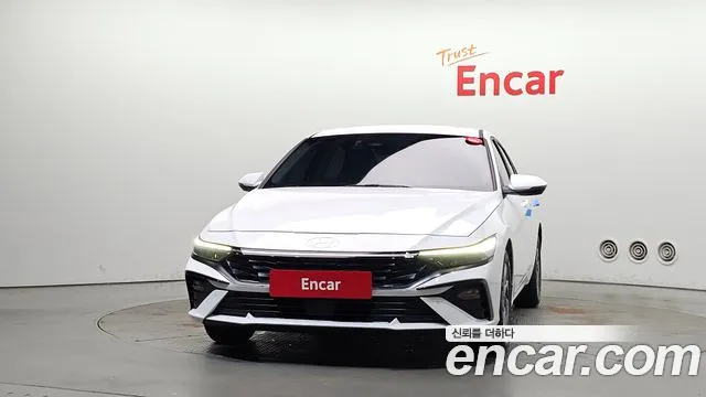 Hyundai Avante — Фото автомобиля 3