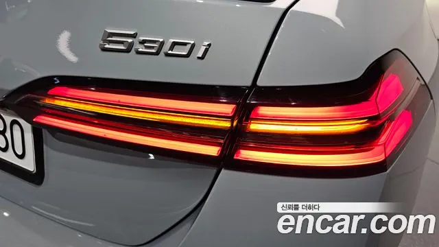 BMW 5 Series G60 — Фото автомобиля 23
