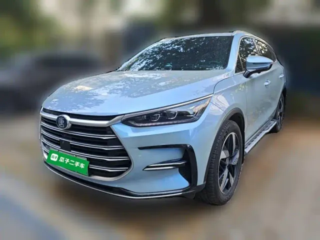 BYD Tang — Фото автомобиля 2
